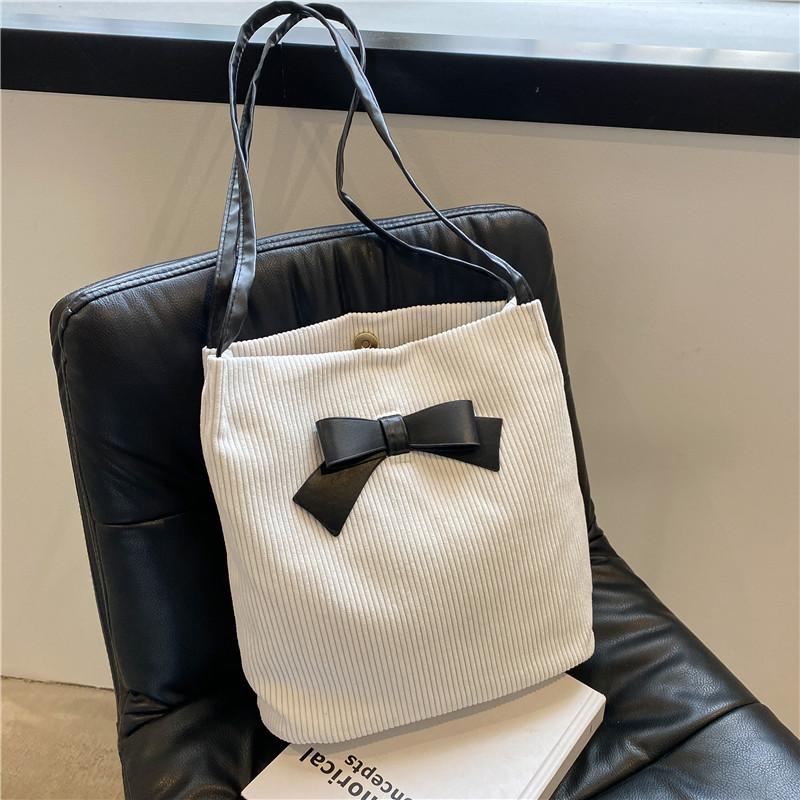 Fashion Cute Bow Tie Patch Street Tote Bags For Ladies